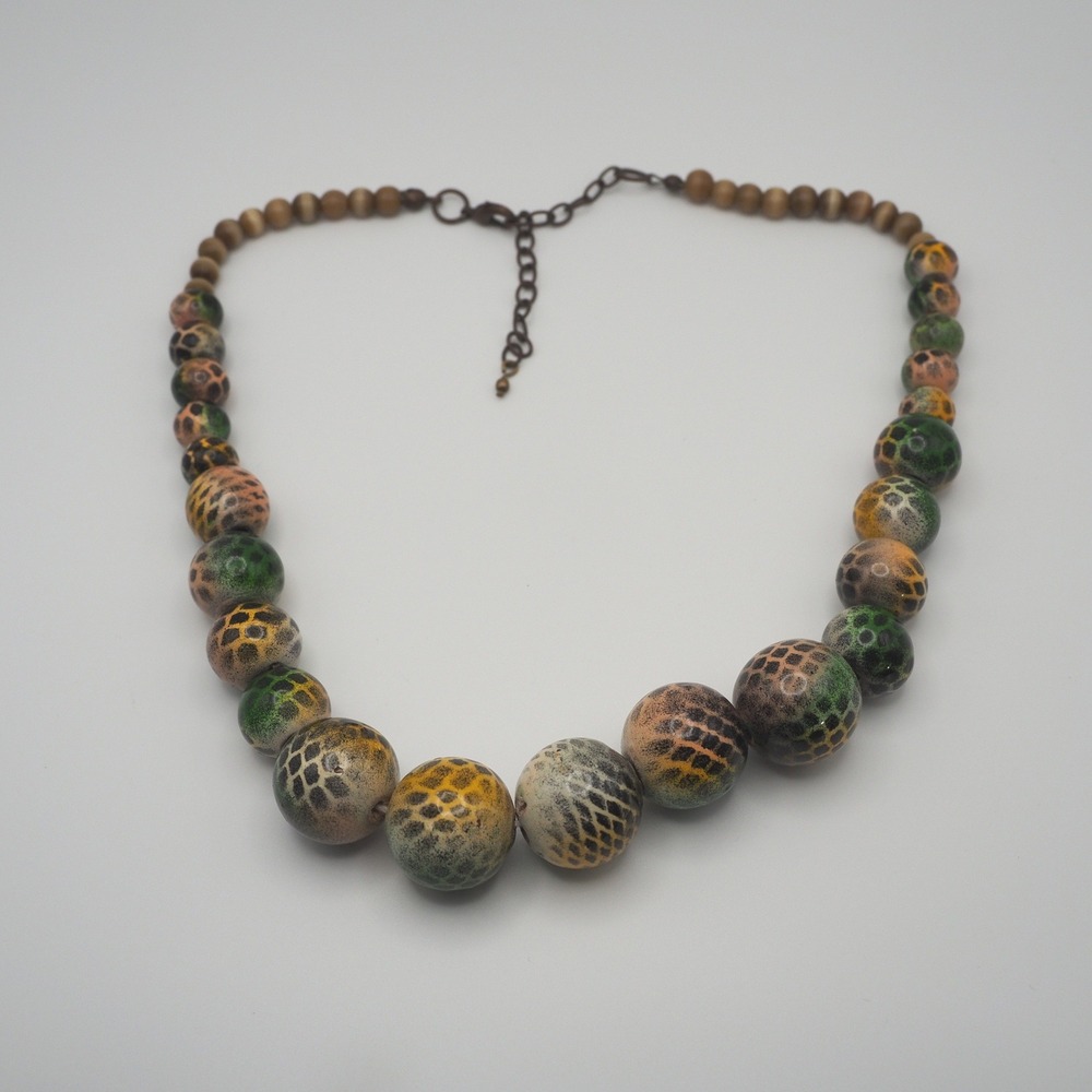 Vintage Necklace Graduated Wood Bead Snakeskin Animal Print Moonglow Adjustable